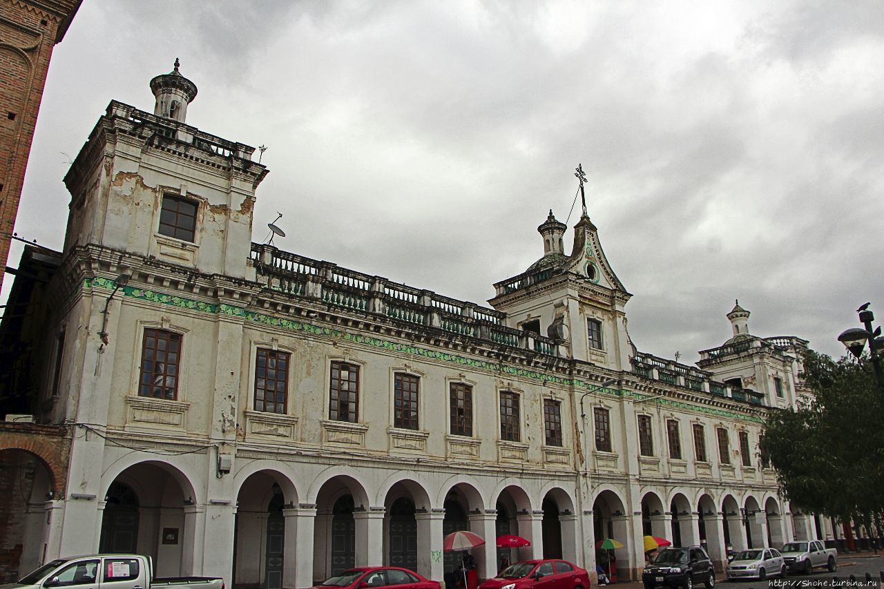 Сеньора  Санта-Ана-де-лос-Риос-де-Куэнка Санта-Ана-де-лос-Риос-де-Куэнка, Эквадор