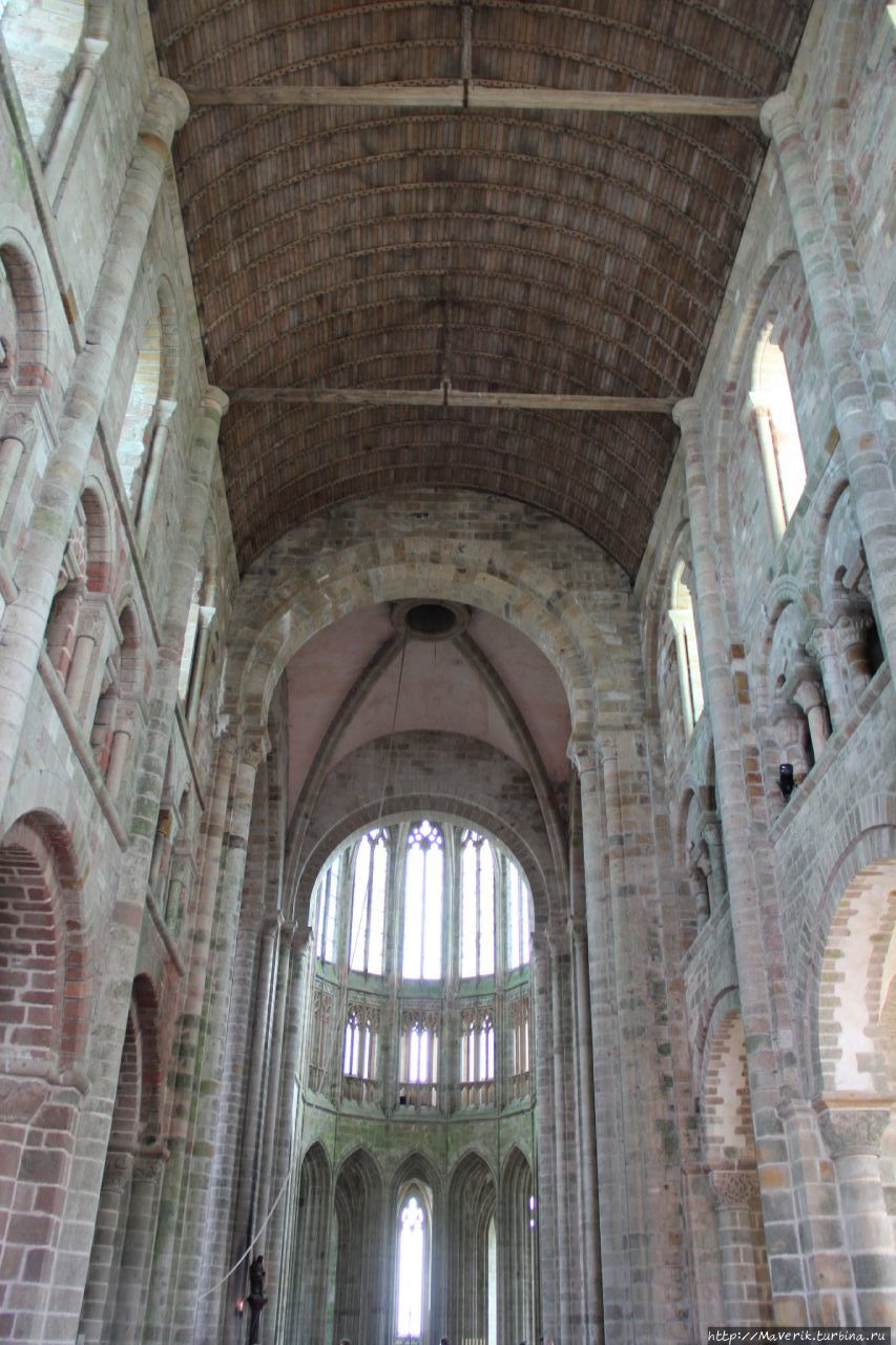 Мон-Сен-Мишель: Монастырь на скале Мон-Сен-Мишель, Франция Мон-Сен-Мишель: Монастырь на скале Мон-Сен-Мишель, Франция