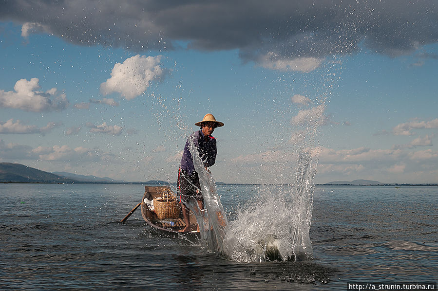На озере Инле Озеро Инле, Мьянма