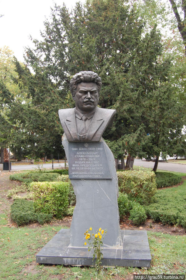 Памятник А.С. Стамболийскому