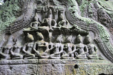 Резной фронтон на территории храмового комплекса Та Пром. Фото из интернета