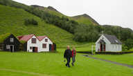 Дома и церковь исландской деревни