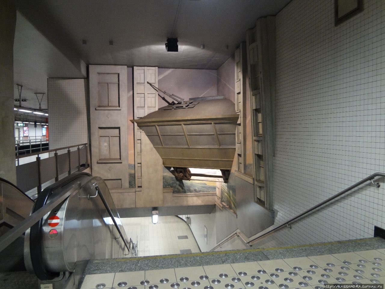 Посмотреть станции метро Брюссель, Бельгия