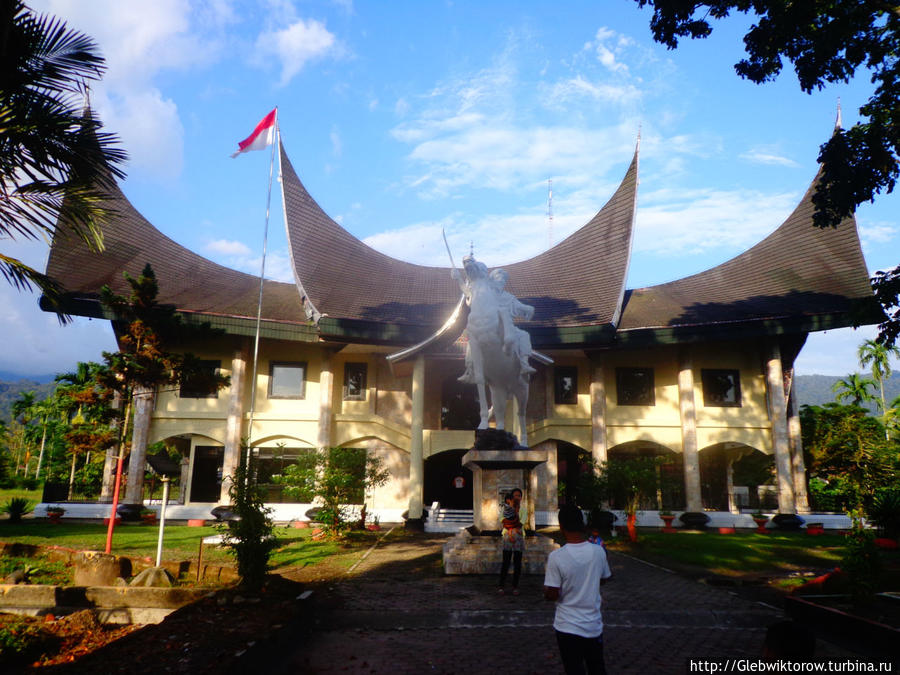 Музей Имама Бонжола Букиттинги, Индонезия