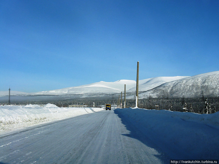 горняк горы. талнах площадь горняков. горняк горы. гора рудная норильск. шахтер опасная профессия.