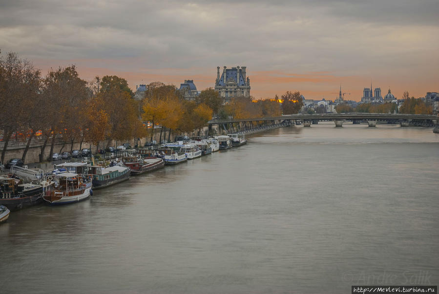 На рассвете Париж, Франция