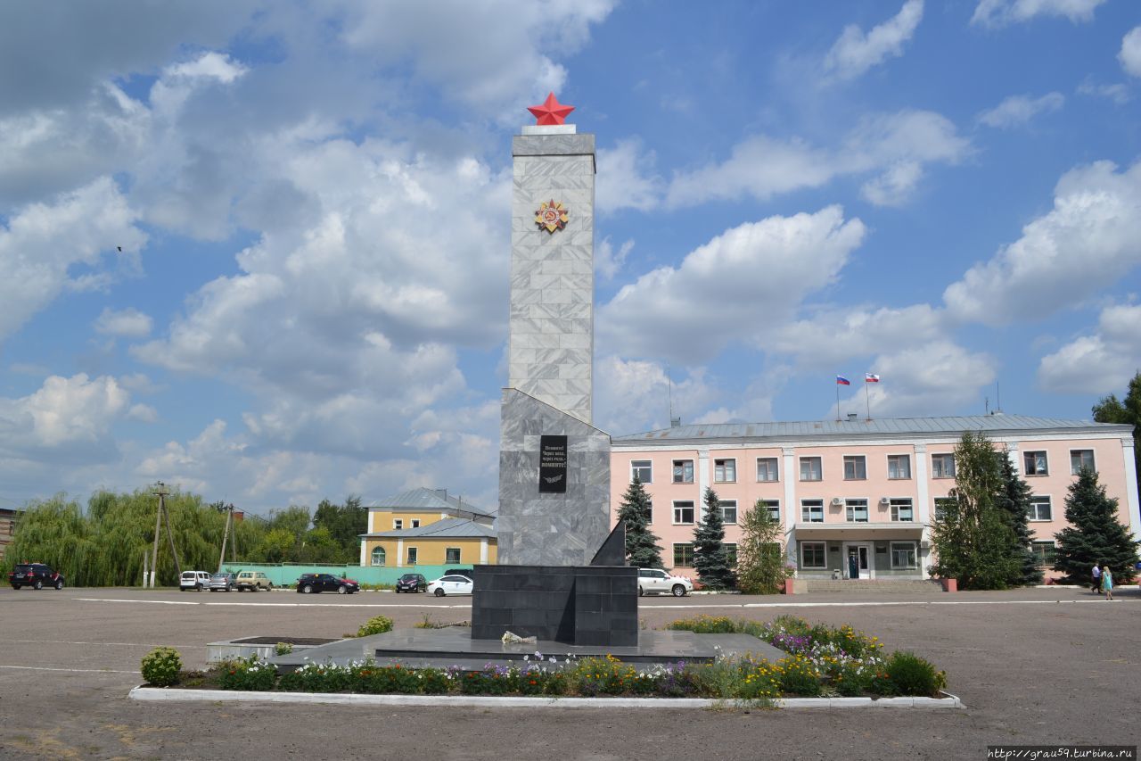 Памятник погибшим землякам / Monument to the lost countrymen in world war II
