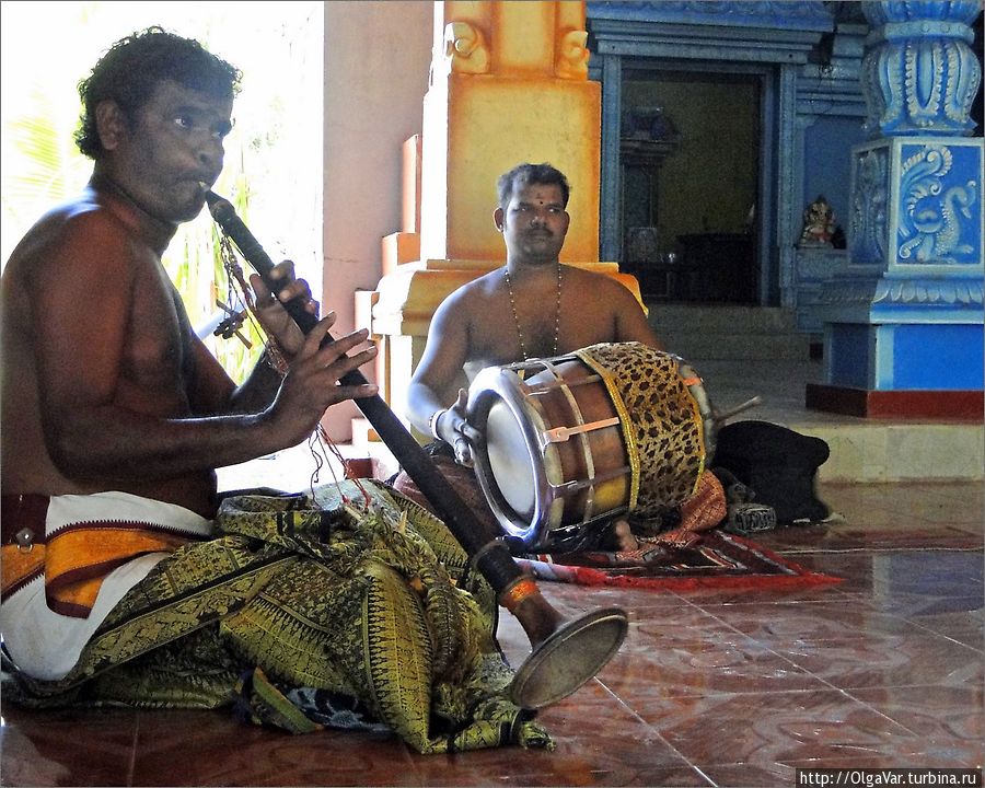 Храмовые музыканты Тринкомали, Шри-Ланка