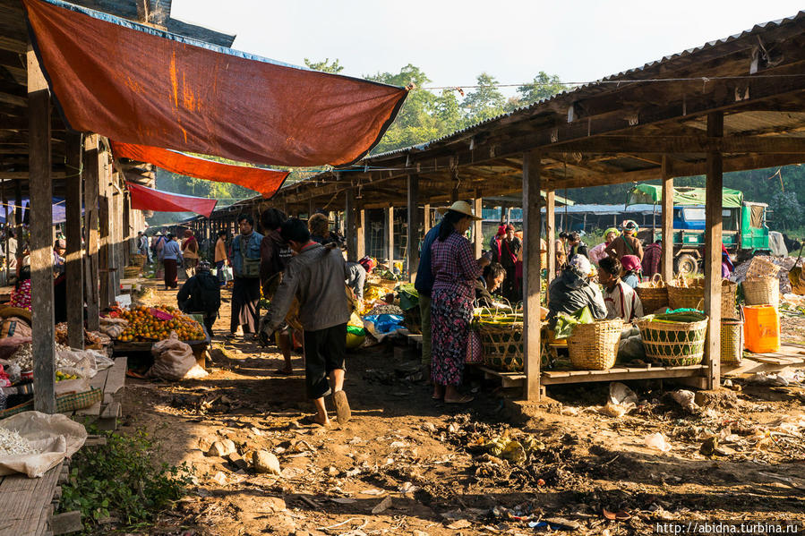 Рынок на озере Инле. День 2 Озеро Инле, Мьянма