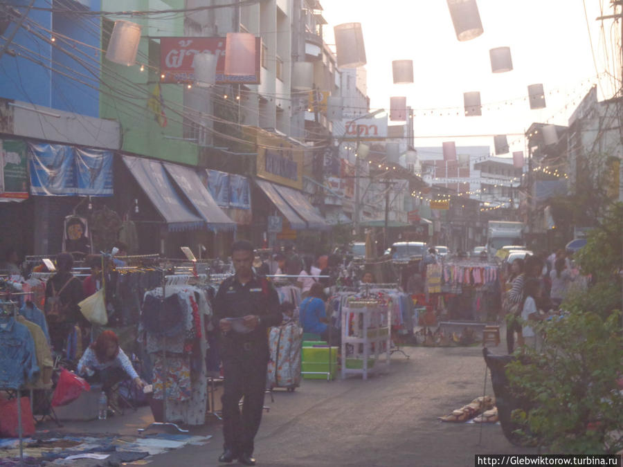 Night Market Убон-Ратчатани, Таиланд