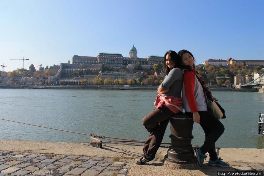 на встрече от couchsurfing познакомилась с девушкой из Гонконга,которая тоже путешествовала одна Будапешт, Венгрия