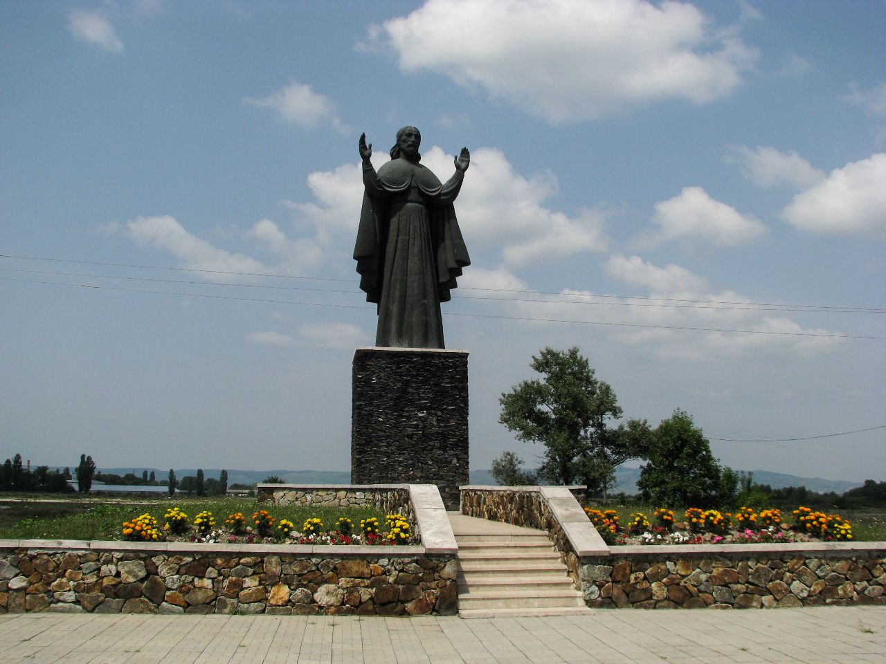 Дигора. Статуя Иисуса Христа Алания Национальный Парк, Россия