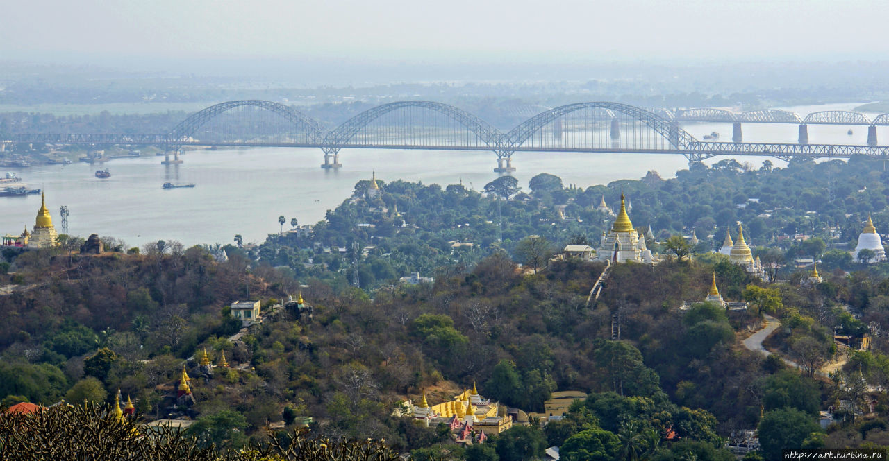 Свой путь к нему я начал с правого берега Иравади, перейдя пешком по мосту. Сагайн, Мьянма
