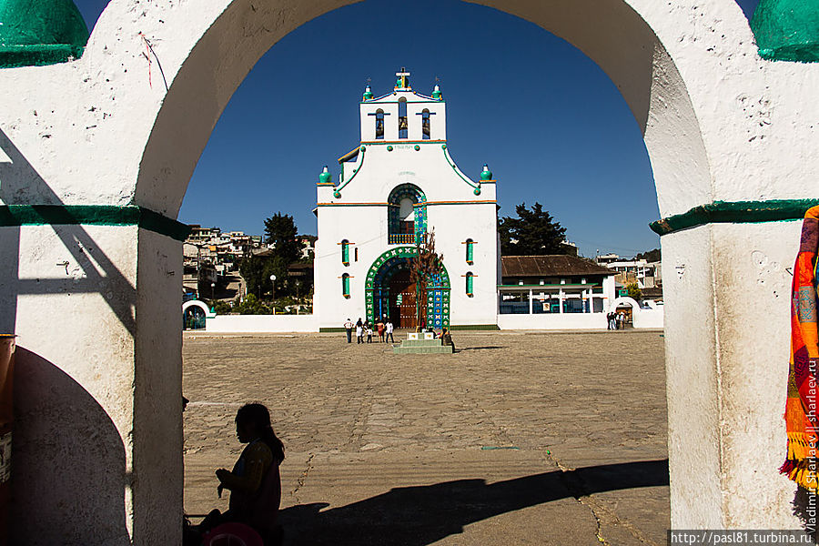 Языческое христианство Чамула, Мексика