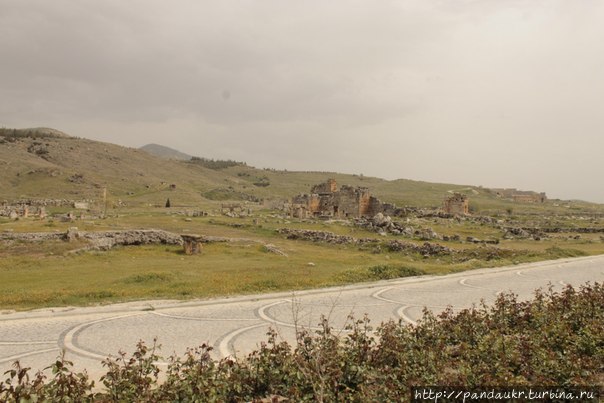 на развалинах Иэраполиса Денизли, Турция