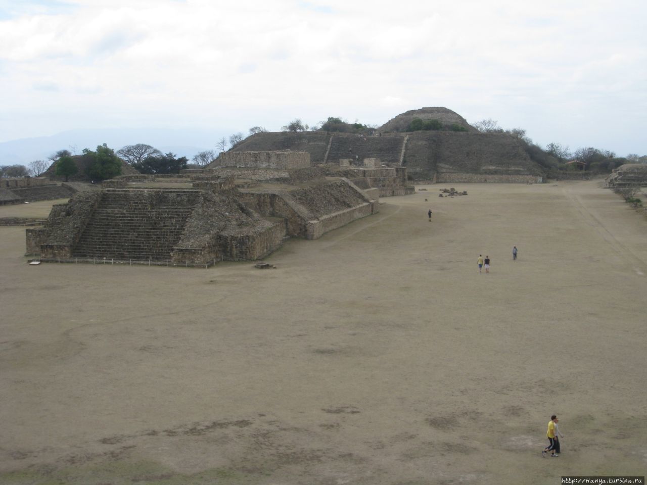 Монте-Альбан древний город индейцев — сапотеков Оахака, Мексика