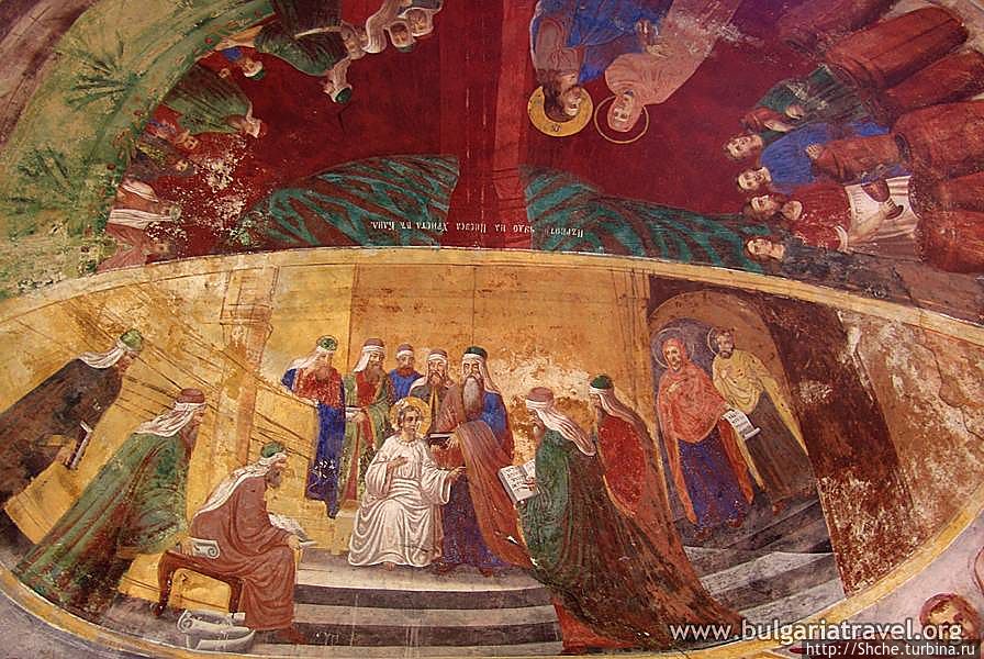 Небольшой культурный шок от старой болгарской церкви