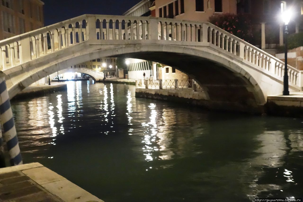Мистика ночной Венеции Венеция, Италия