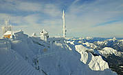 Цугшпитце (нем. Zugspitze) — самая высокая точка на территории Германии, высота — 2962 м. Расположена на границе с Австрией, в посёлке Грайнау.