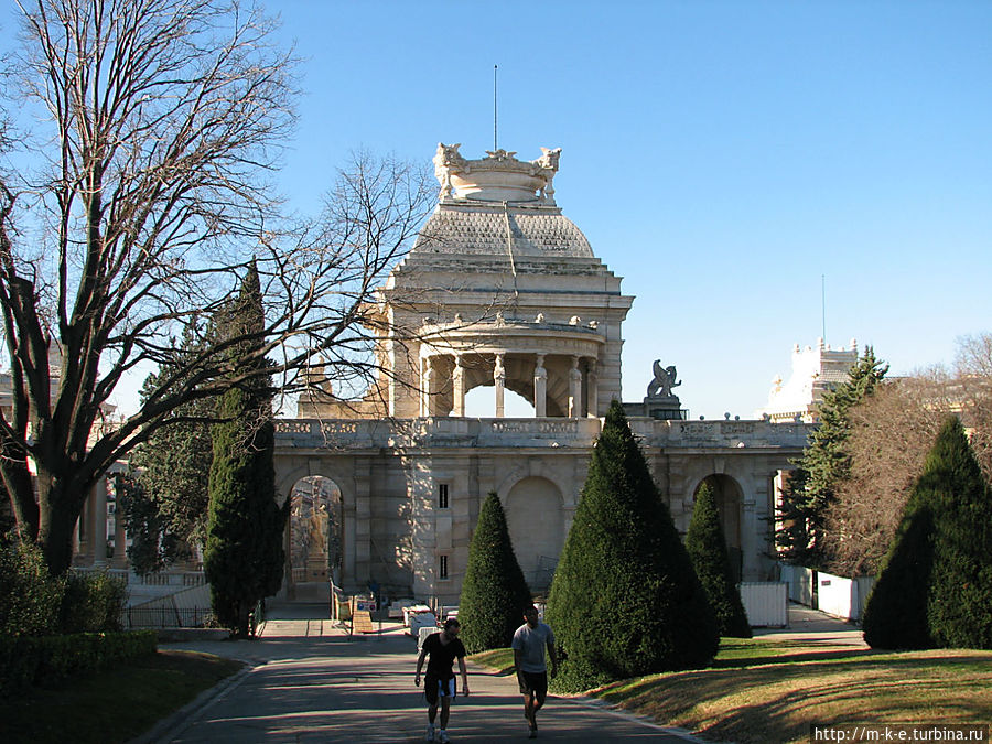 Дворец с тыла Марсель, Франция