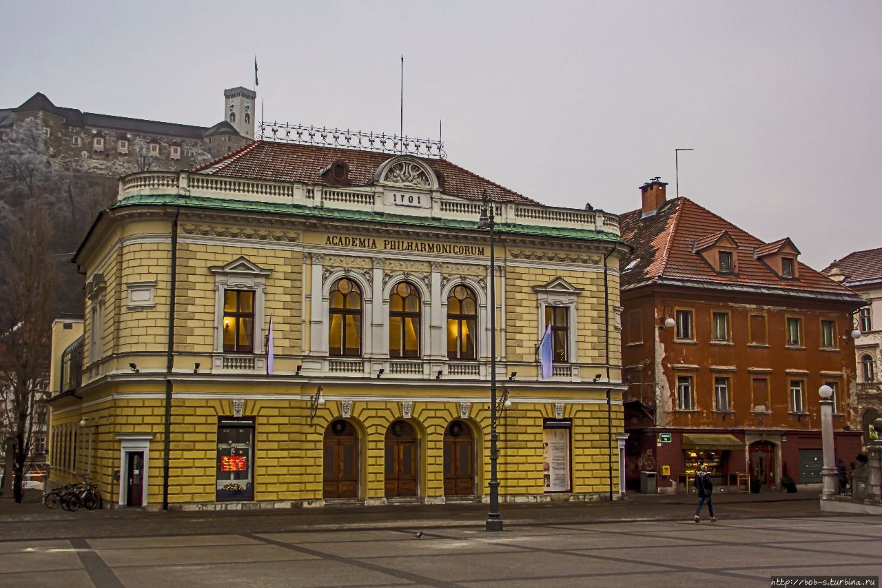 Здание филармонии Любляна, Словения