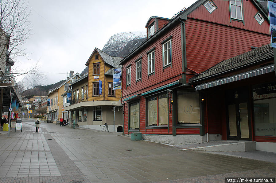 Пешеходная улица Одды Западная Норвегия, Норвегия