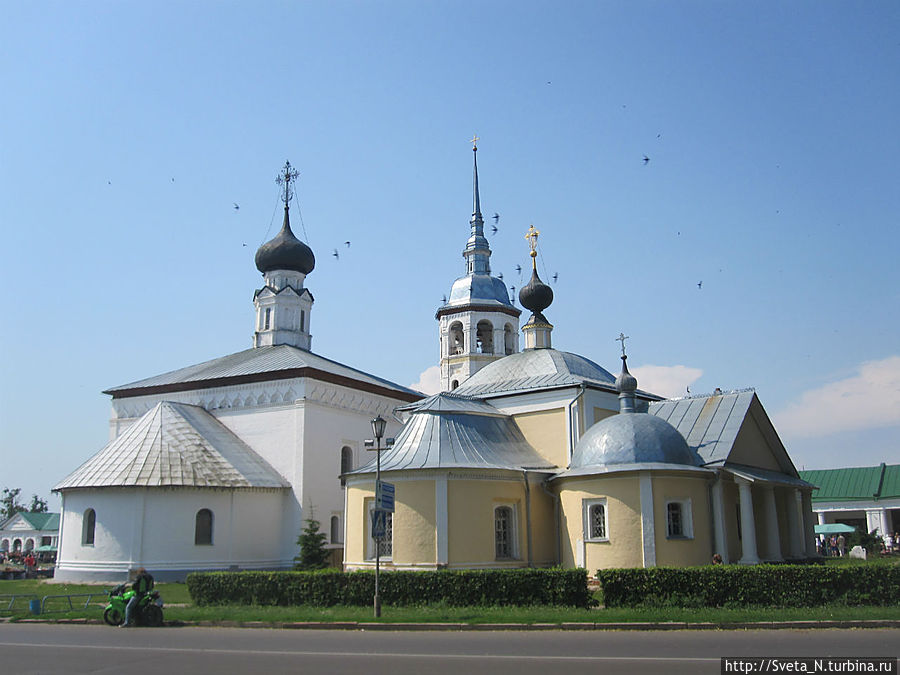 Воскресенская и Казанская церкви