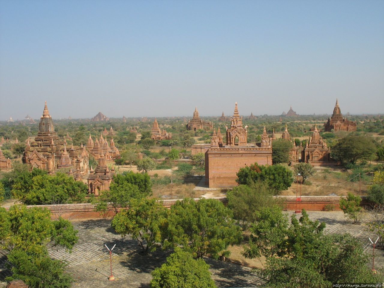 Вид с пагоды Dhamma Ya Zi Ka. Фото из интернета