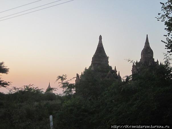 Первый закат в  Багане Баган, Мьянма