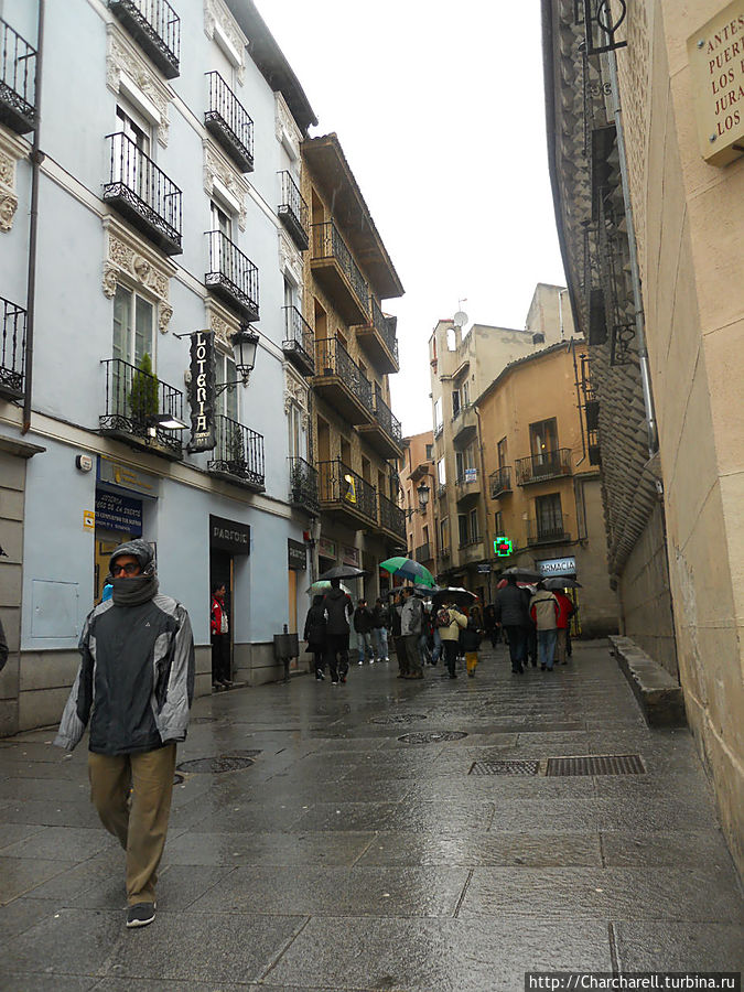 Дождливое воскресенье в Сеговии Сеговия, Испания