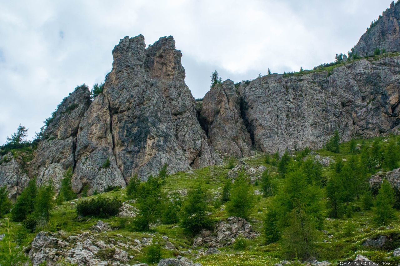 По меленьким альпийским дорожкам Чиветта, Италия