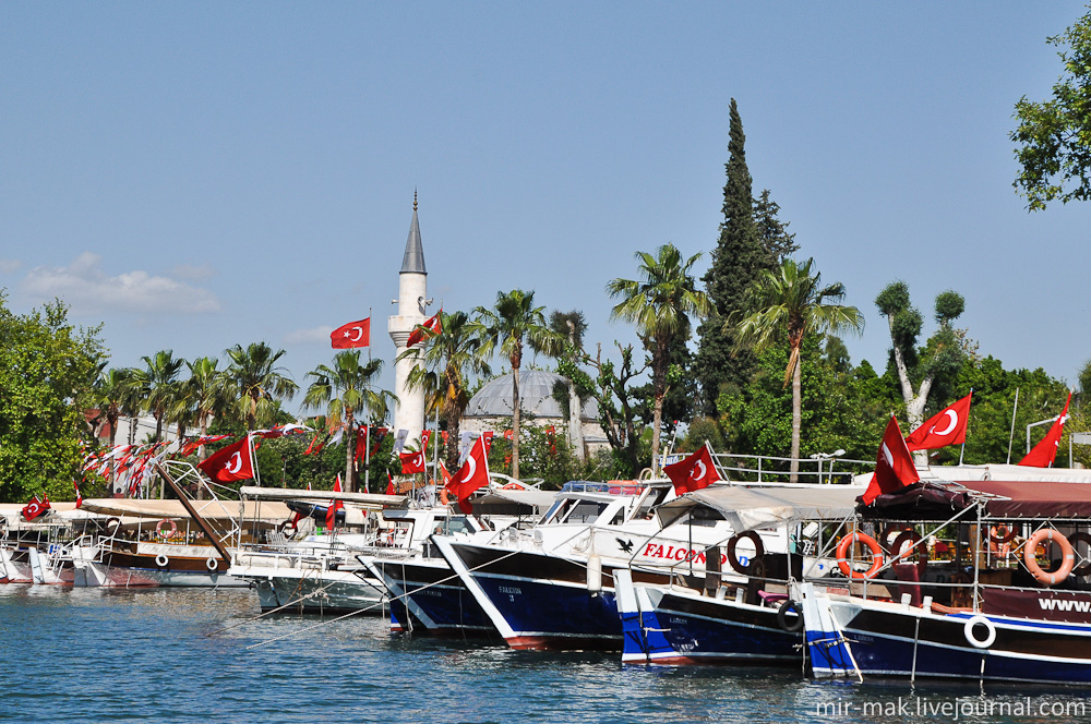 Флаги. Дальян, Турция