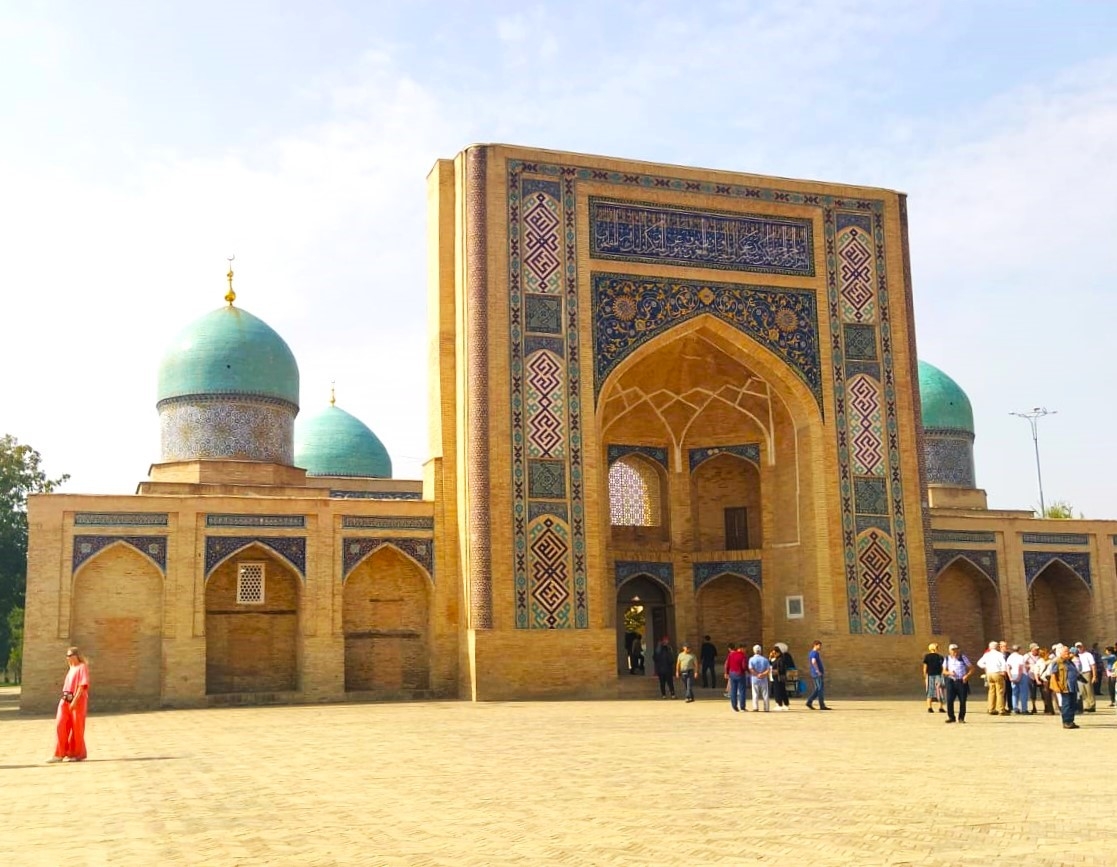 Соборная мечеть Хазрати Имам / Hazrati Imam Cathedral Mosque