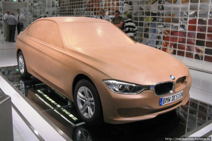 BMW музей Мюнхен, Германия