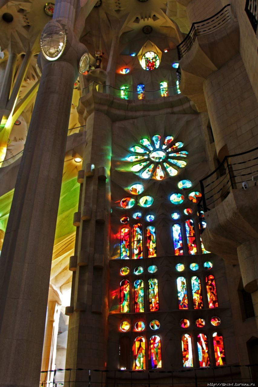 Искупительный храм Святого Семейства (Саграда Фамилиа) Барселона, Испания