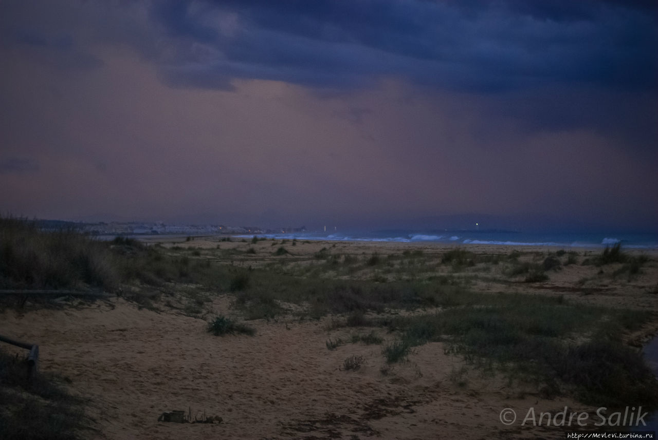 Закат и октябрьский океан Тарифа, Испания