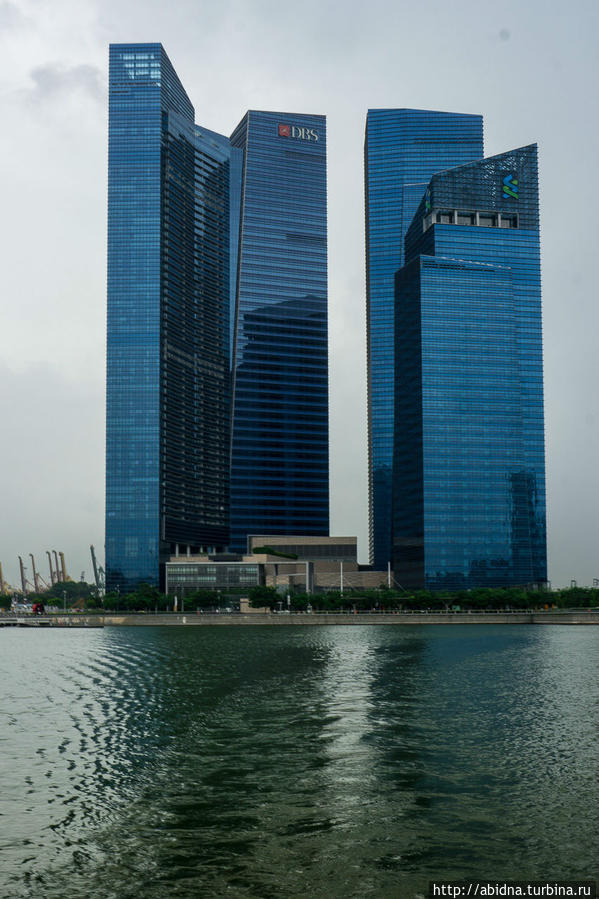 Здесь находятся самые дорогие офисы в городе Сингапур (город-государство)