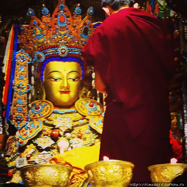 Будда Джово в храме Джока