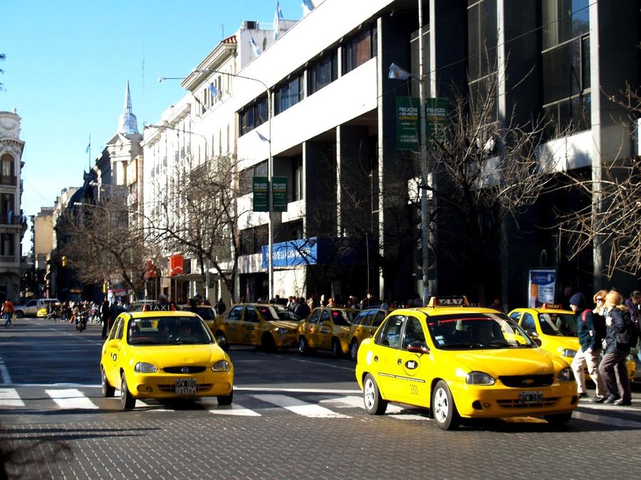 По Кордове на такси Кордова, Аргентина