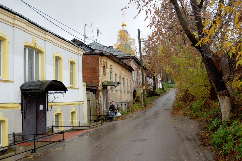 Живописные старые улочки с деревянными домами Владимир, Россия