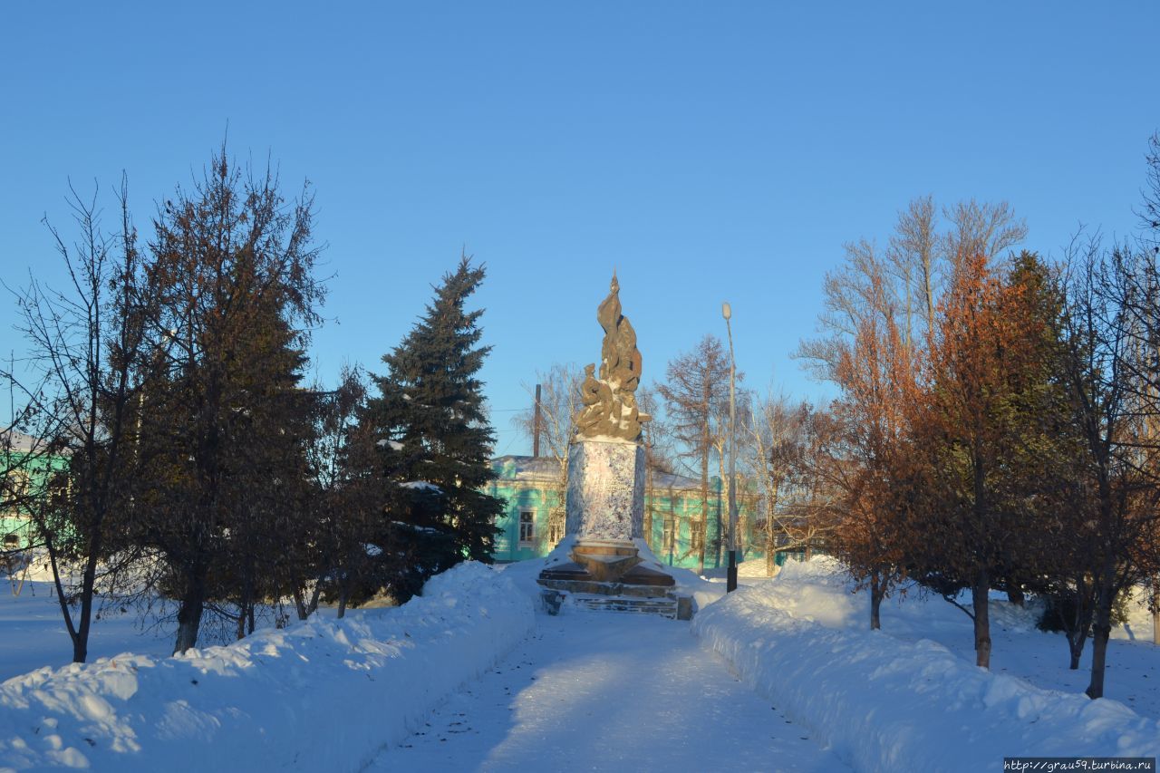 Памятник Борцам за революцию / The monument to the Fighters for the revolution