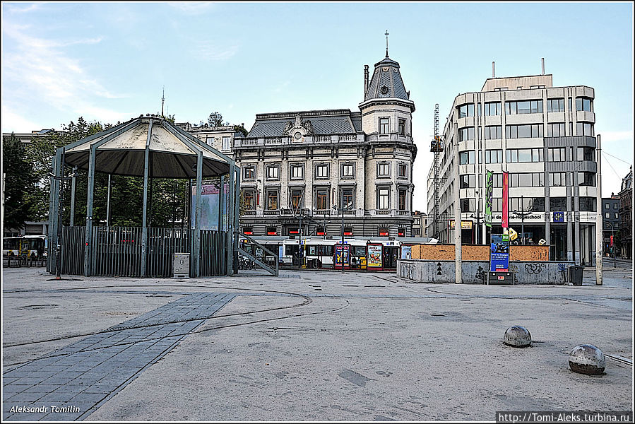 Старые и новые здания города — в гармонии...
* Антверпен, Бельгия