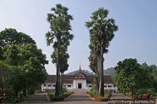 Дворцовый музей. Фото из интернета Луанг-Прабанг, Лаос