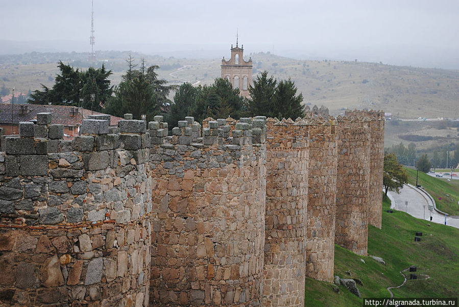 88 башен окружают город Авила, Испания