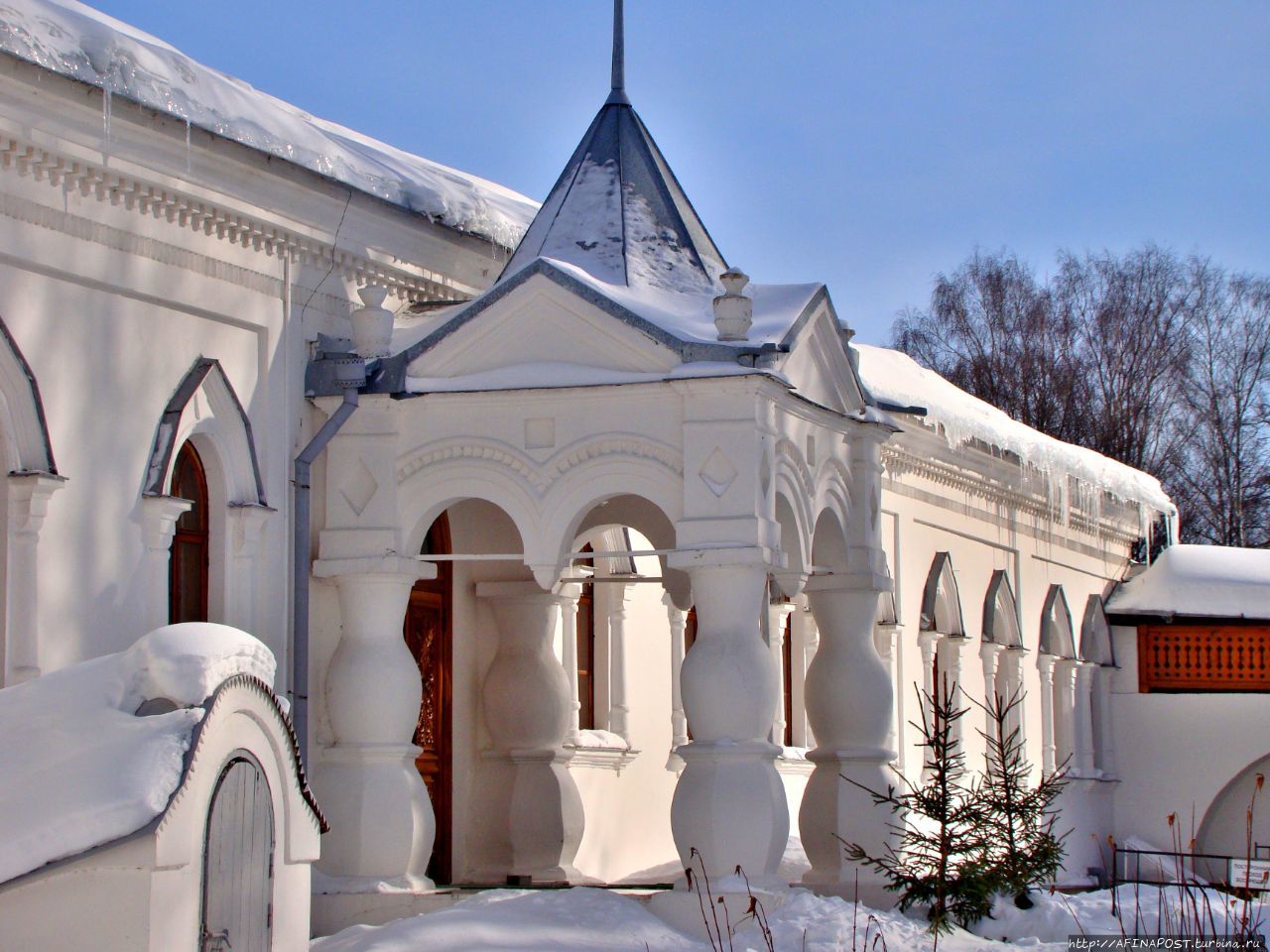 Свято-Введенский собор Толгского монастыря Толга, Россия