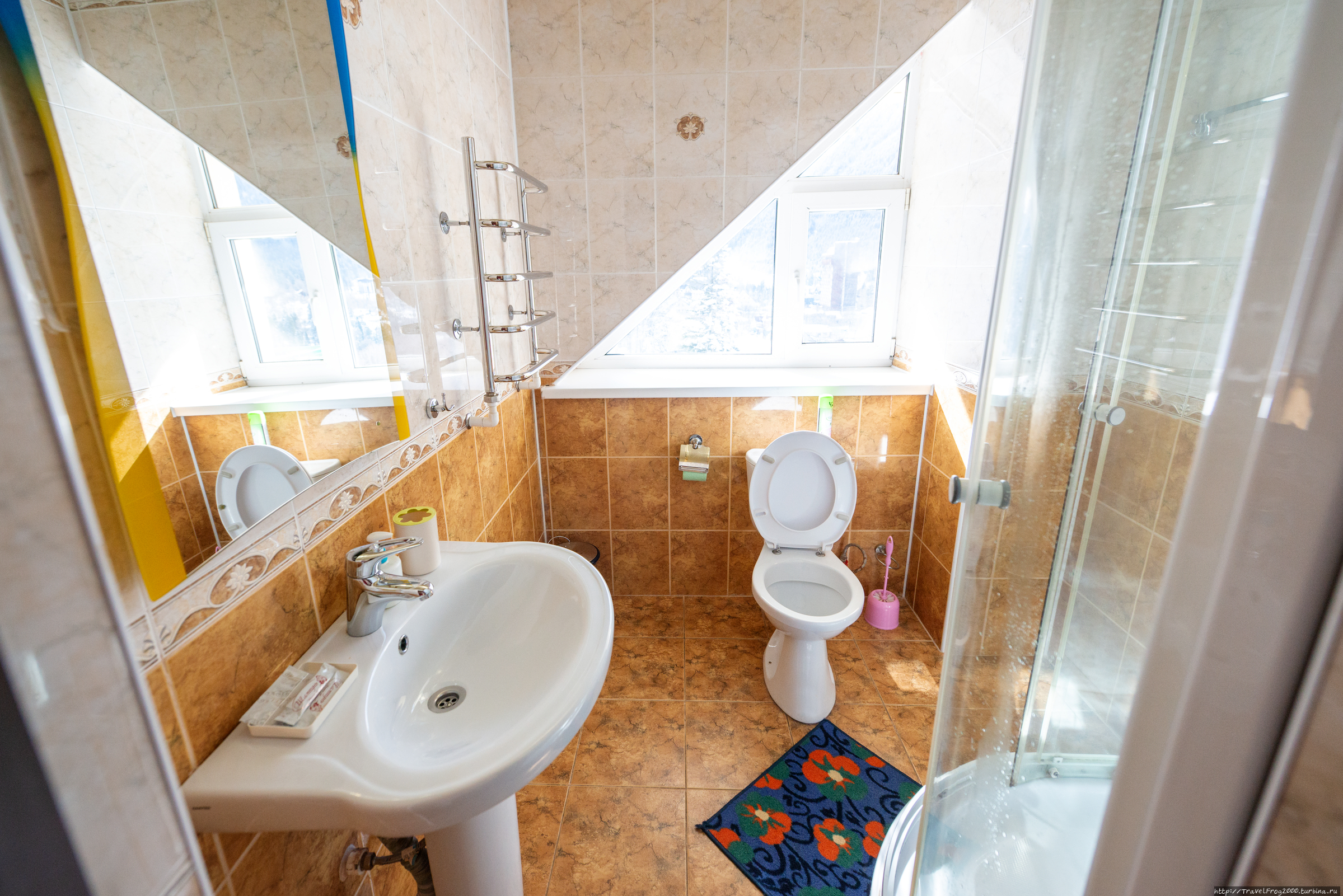 Ванная комната в гостинице Эльбрус