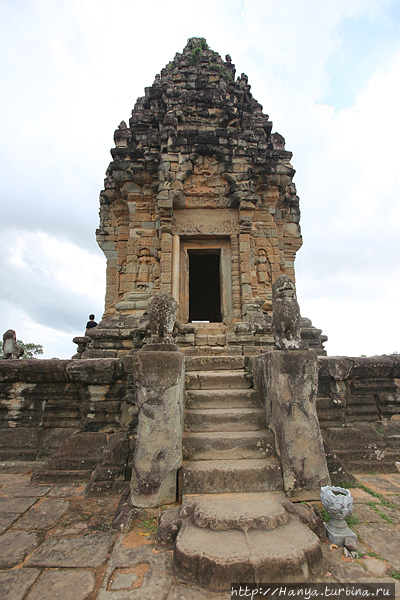 Храм Баконг. Восточный вход в главное святилище. Фото из интернета Ангкор (столица государства кхмеров), Камбоджа