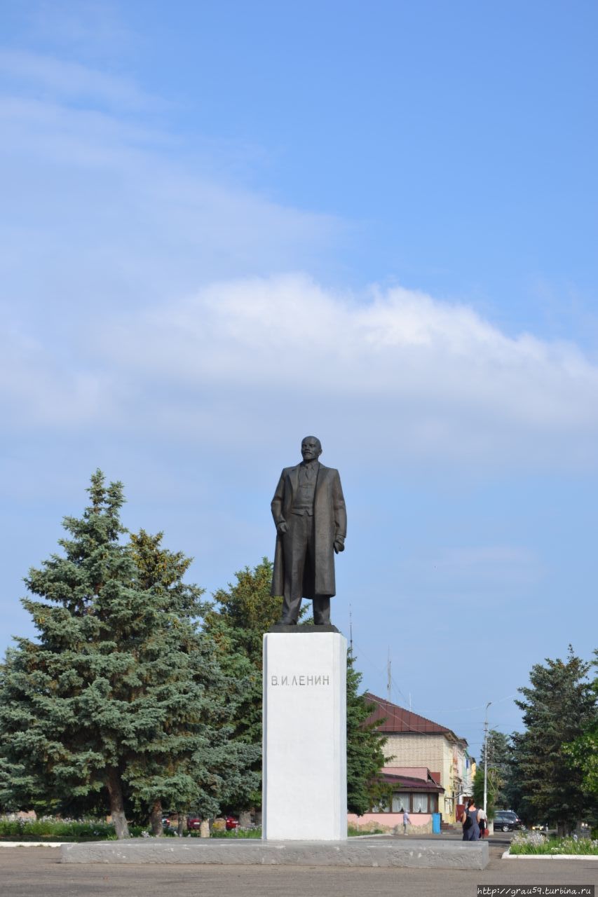 Памятник В.И.Ленину Маркс, Россия