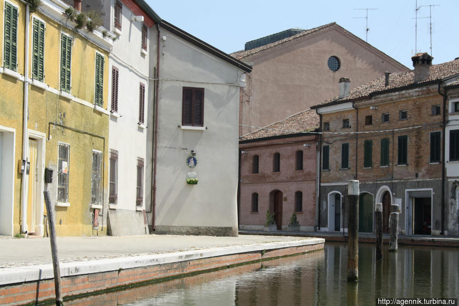 Самая маленькая Венеция Комаккьо, Италия