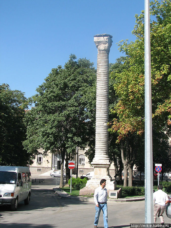 Колонна Юлиана Анкара, Турция